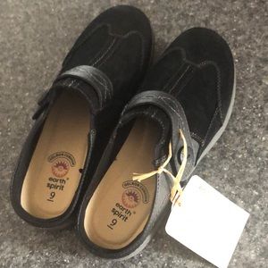 Earth Spirit Clogs Size 9 NWT
